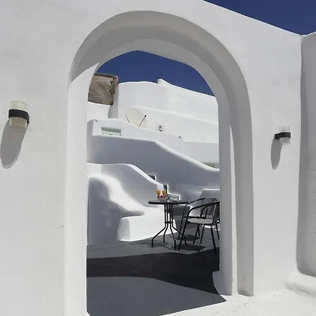 Church And Cave - Santorini Private Residences Mesaria
