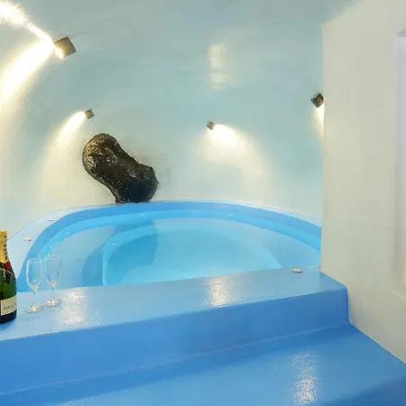 Tatil Evi Church And Cave - Santorini Private Residences Mesaria