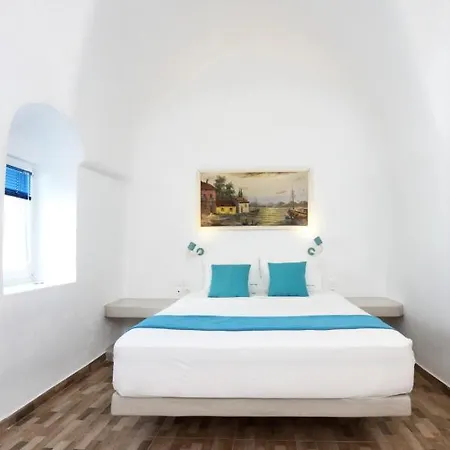 Church And Cave - Santorini Private Residences