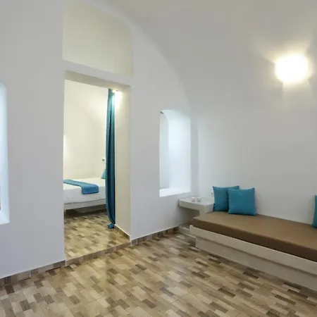 Church And Cave - Santorini Private Residences Mesariá
