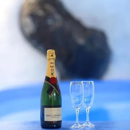 Church And Cave - Santorini Private Residences Casa de Férias