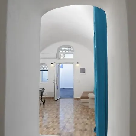 Casa de Férias Church And Cave - Santorini Private Residences Mesaria