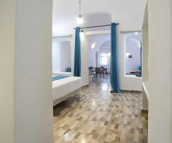 Church And Cave - Santorini Private Residences * Mesariá