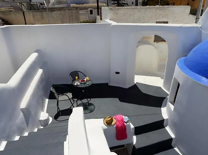 Church And Cave - Santorini Private Residences * Mesariá