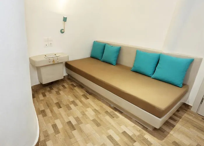 Church And Cave - Santorini Private Residences メッサリア