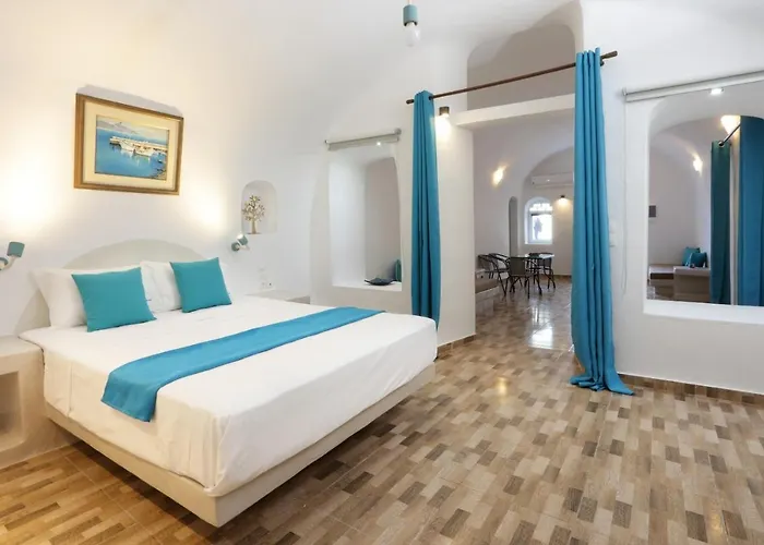 Church And Cave - Santorini Private Residences 別荘 メッサリア