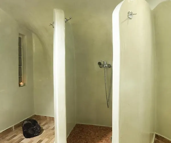 Casa vacanze Church&cave - Santorini Private Residences